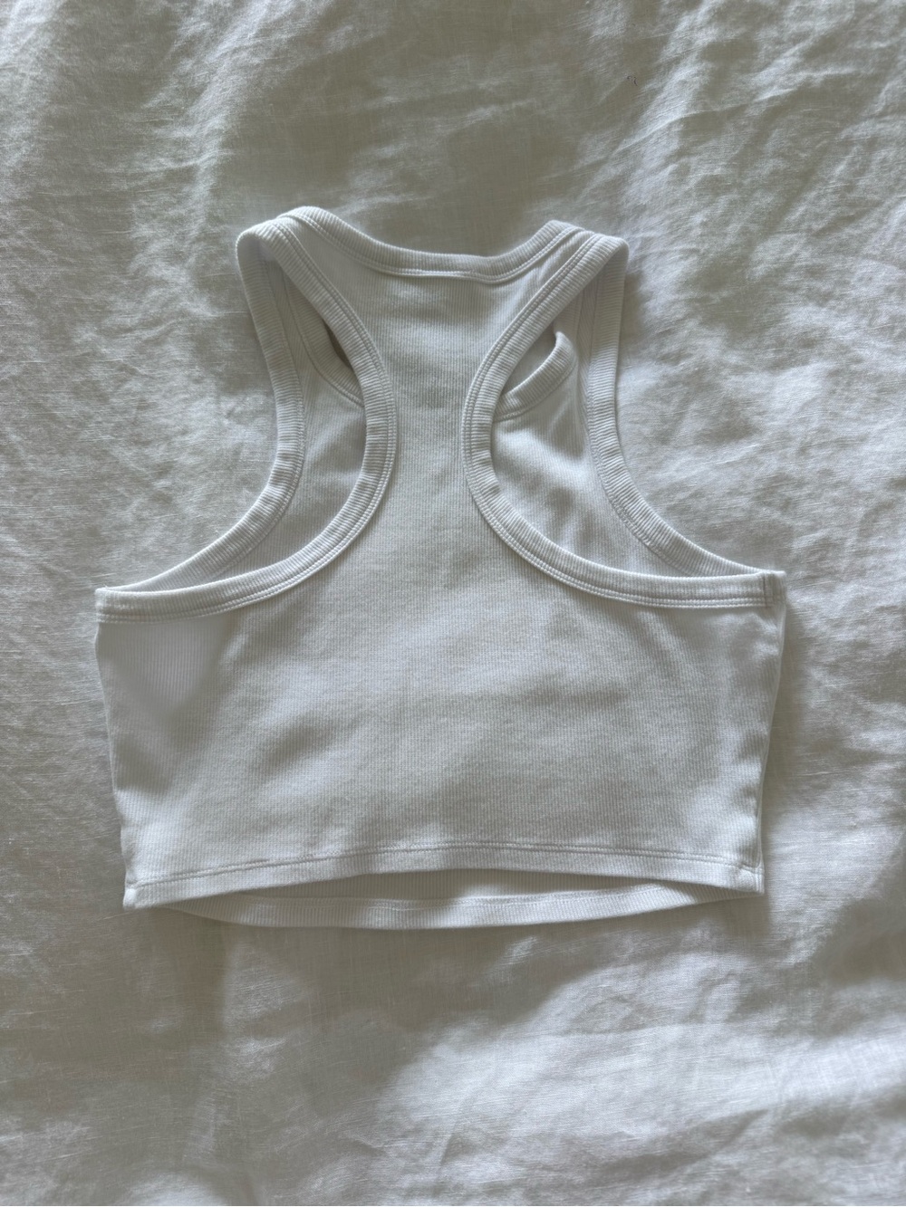 ALO Yoga White Racerback Cropped Tank Top - Picture 2 of 2